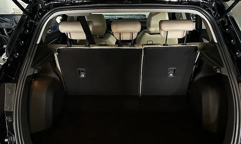 Ford Territory Titan...