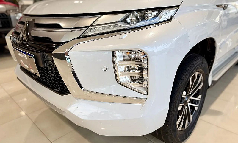 Mitsubishi Pajero Sp...