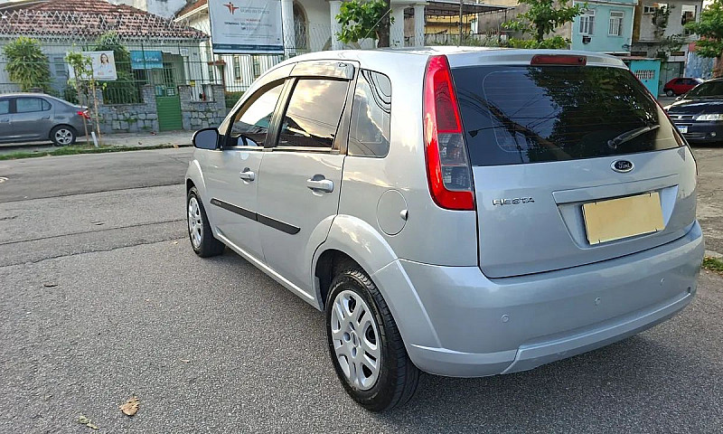 Ford Fiesta 1.0 8V F...