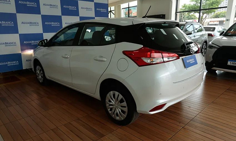 Toyota Yaris Xs 1.5 ...