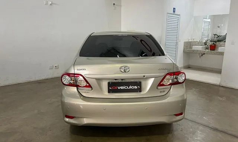 Toyota Corolla Xei 2...
