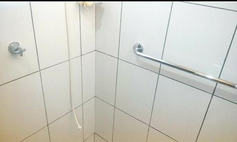 Quarto C/ Banheiro P...