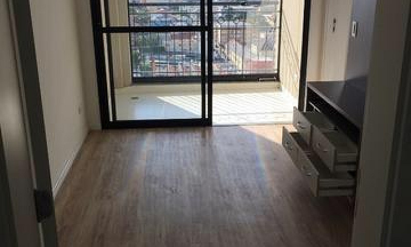 Loft Com Varanda Gou...