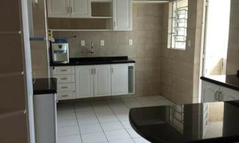 Aluga-Se Apartamento...