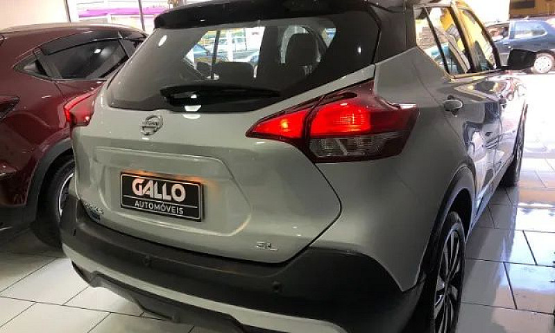Nissan - Kicks Sl 1....
