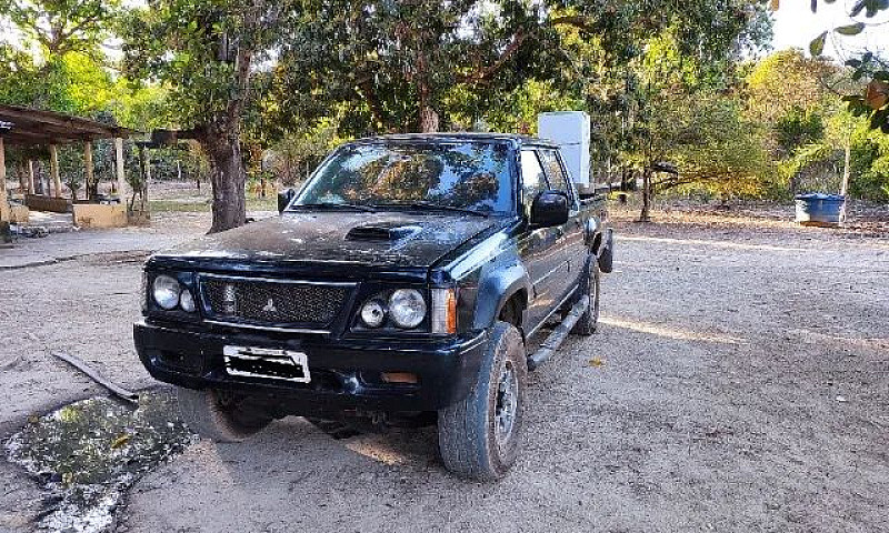 L200 Gls 4X4...
