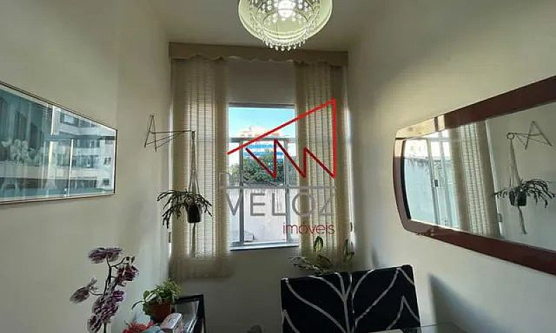 Apartamento-À Venda-...