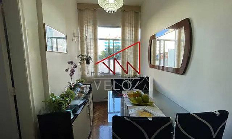 Apartamento-À Venda-...