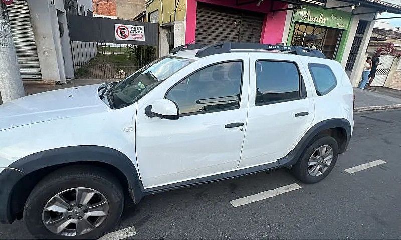 Renault Duster Authe...