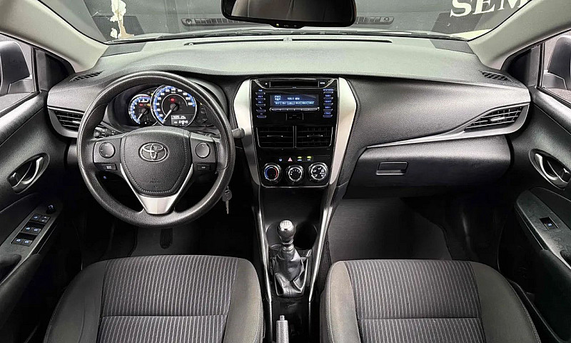 Toyota Yaris Xl Seda...