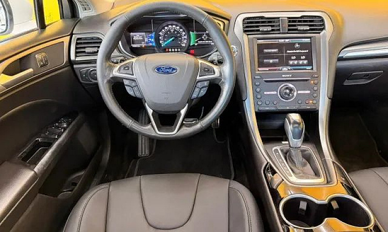 Ford Fusion Titanium...