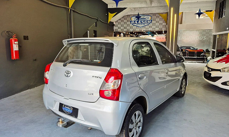 Etios X 1.3 Flex 16V...