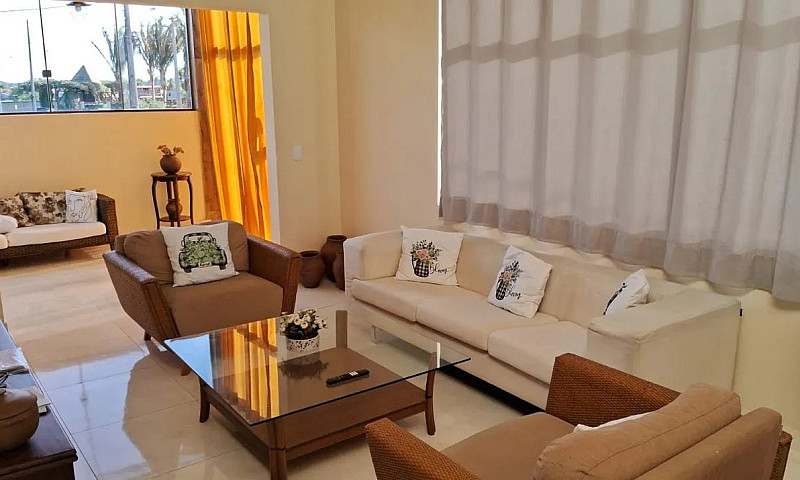Casa Com 3 Dormitóri...