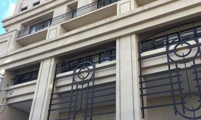 Loft Com Varanda Gou...