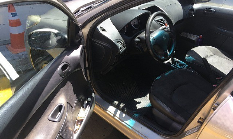 Peugeot 207 Hatch Xr...