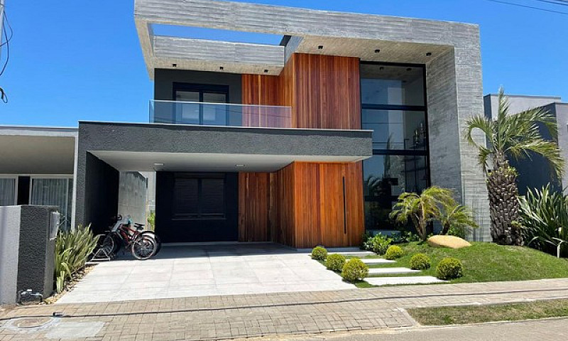 Casa Com 4 Suítes No...