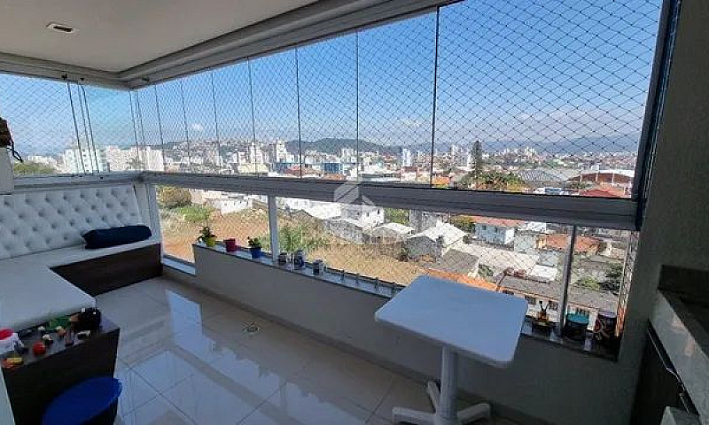 Apartamento Com 03 D...