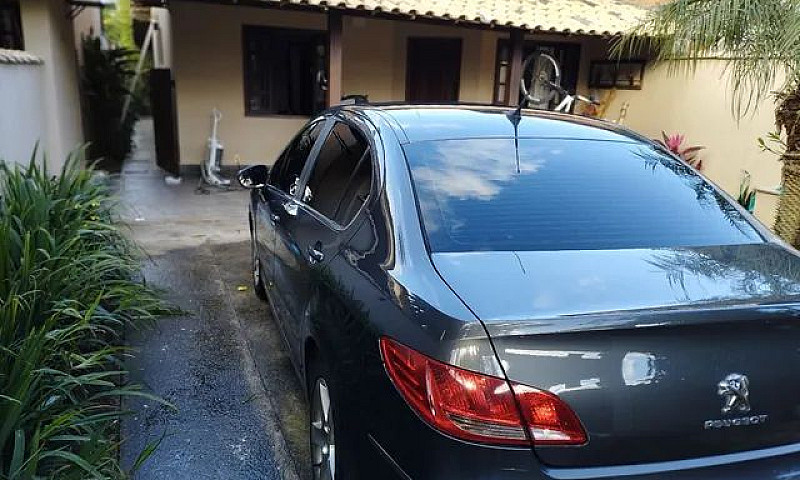 Peugeot 408...