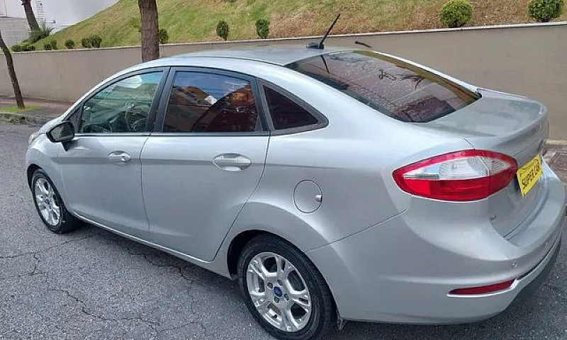 Ford / New Fiesta Se...