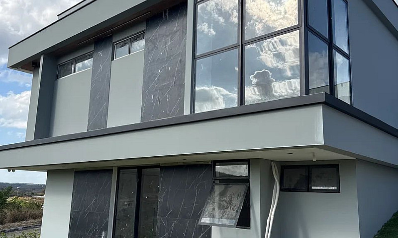 Casa No Condomínio R...