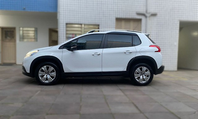 Peugeot 2008...