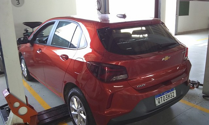 Chevrolet Onix Ltz 1...