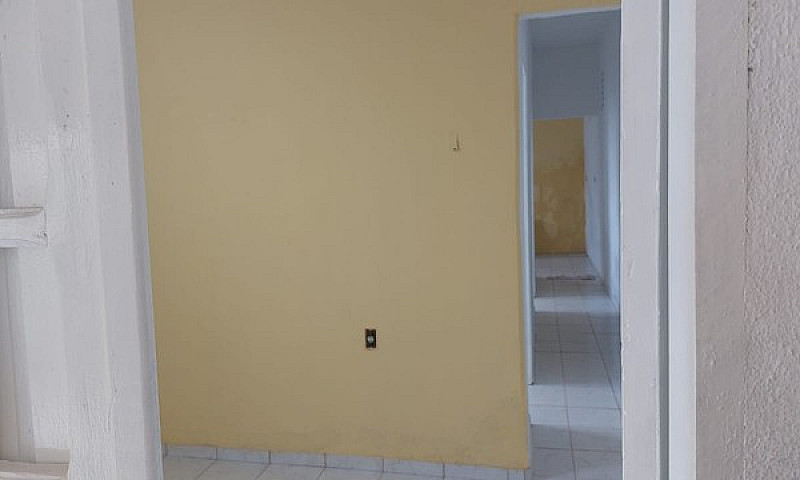 Vendo Casa Com 2 Qua...