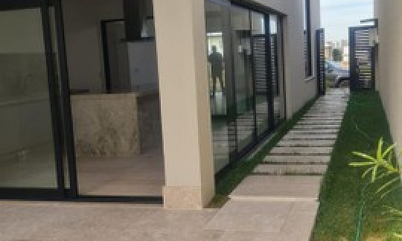 Casa No Condomínio F...