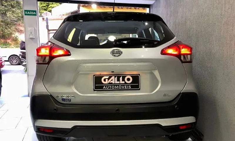Nissan - Kicks Sl 1....