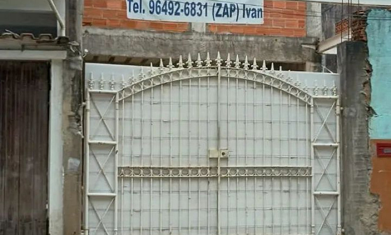 Casa De Frente Pra R...