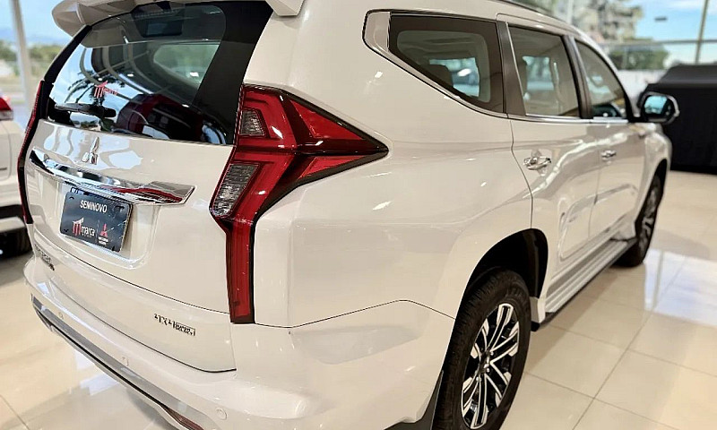 Mitsubishi Pajero Sp...