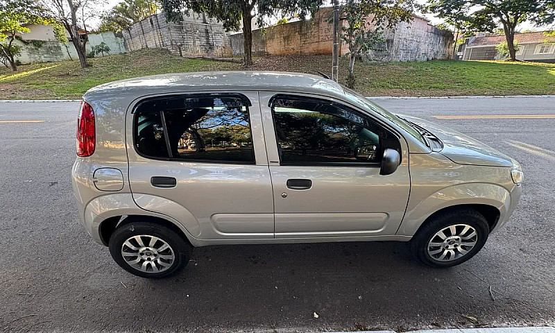 Fiat Uno Vivace Cele...