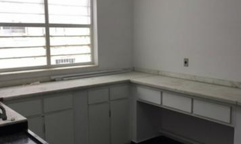 Casa/Prédio Comercia...
