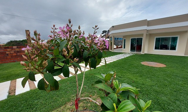 Linda Casa Em Águas ...