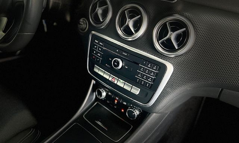 Mercedes-Benz Classe...