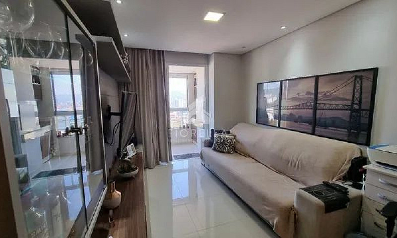 Apartamento Com 03 D...
