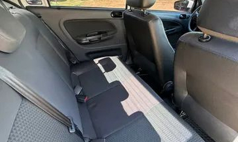 Volkswagen Voyage Vo...
