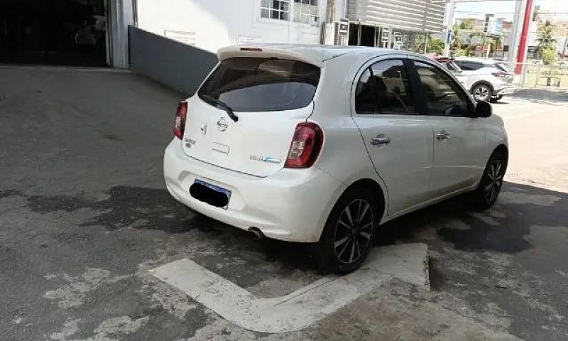 Nissan March Sl 2018...