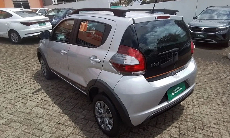 Fiat Mobi Trekking 1...