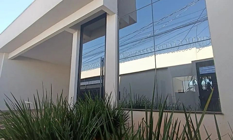 Alugo - Casa De Alto...