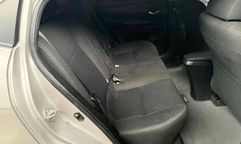 Toyota Yaris Xl Seda...