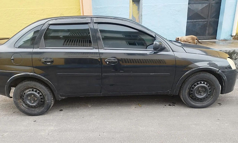 Chevrolet Corsa Sed....