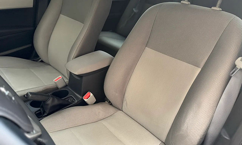 Toyota Corolla Gli 1...