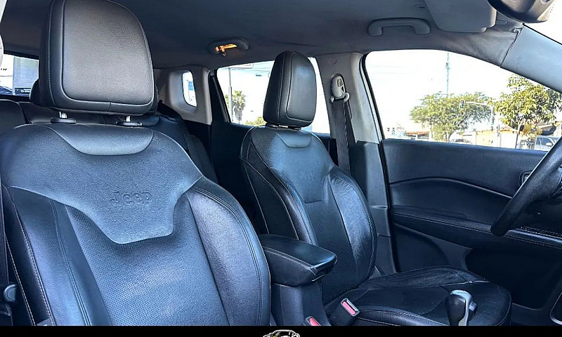 Jeep Compass Longitu...