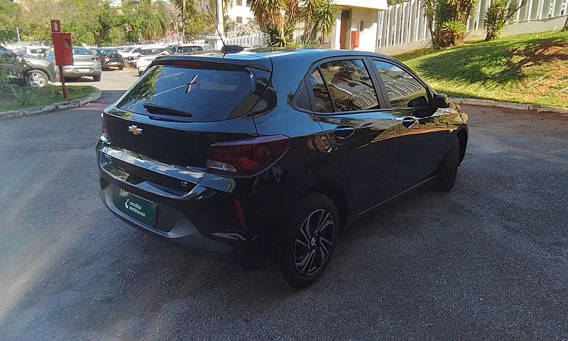 Chevrolet Onix Hatch...