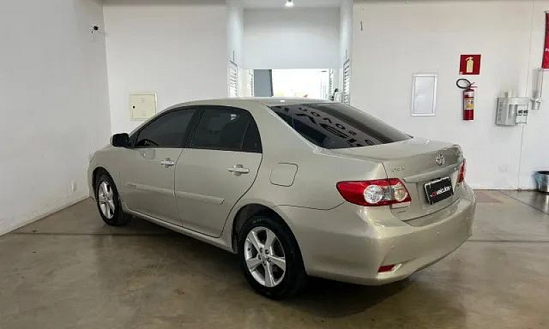 Toyota Corolla Xei 2...