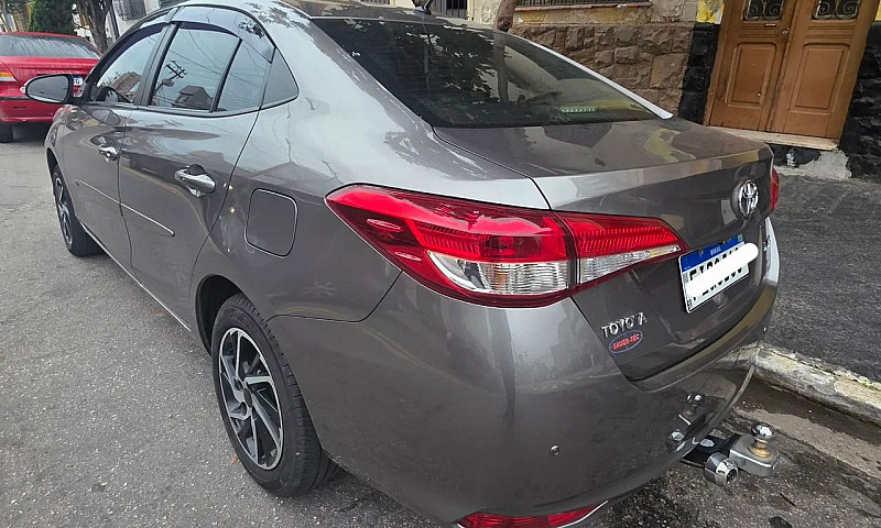 Toyota Yaris Xl Live...