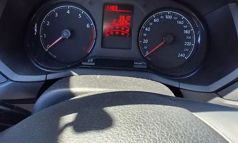 Volkswagen Voyage 1....