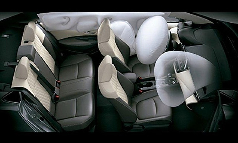Corolla Altis Hibrid...
