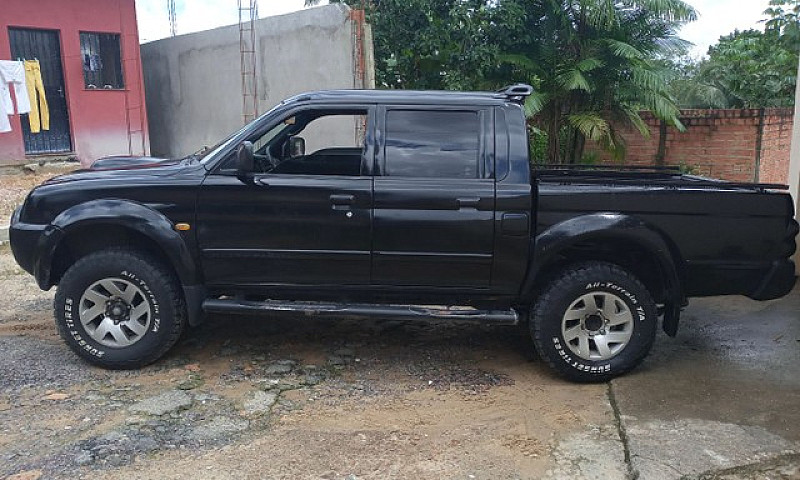 L200 Sport Hpe 4X4...